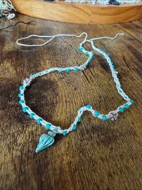 Turquoise Beaded Shell Pendant Necklace - Women Jewelry